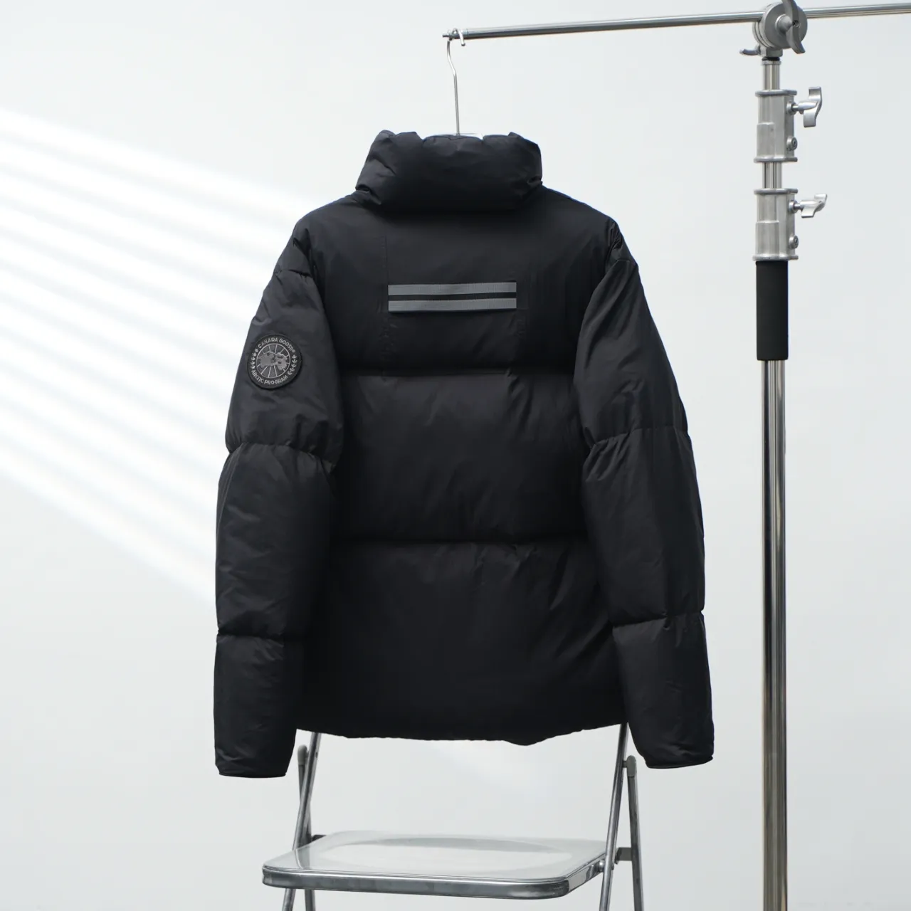 P780 CANADA GOOSE丨Canada Goose 2802 Sleeve Logo Stand Collar Down Jacket Color: Black Black Label Size: XS-XXL